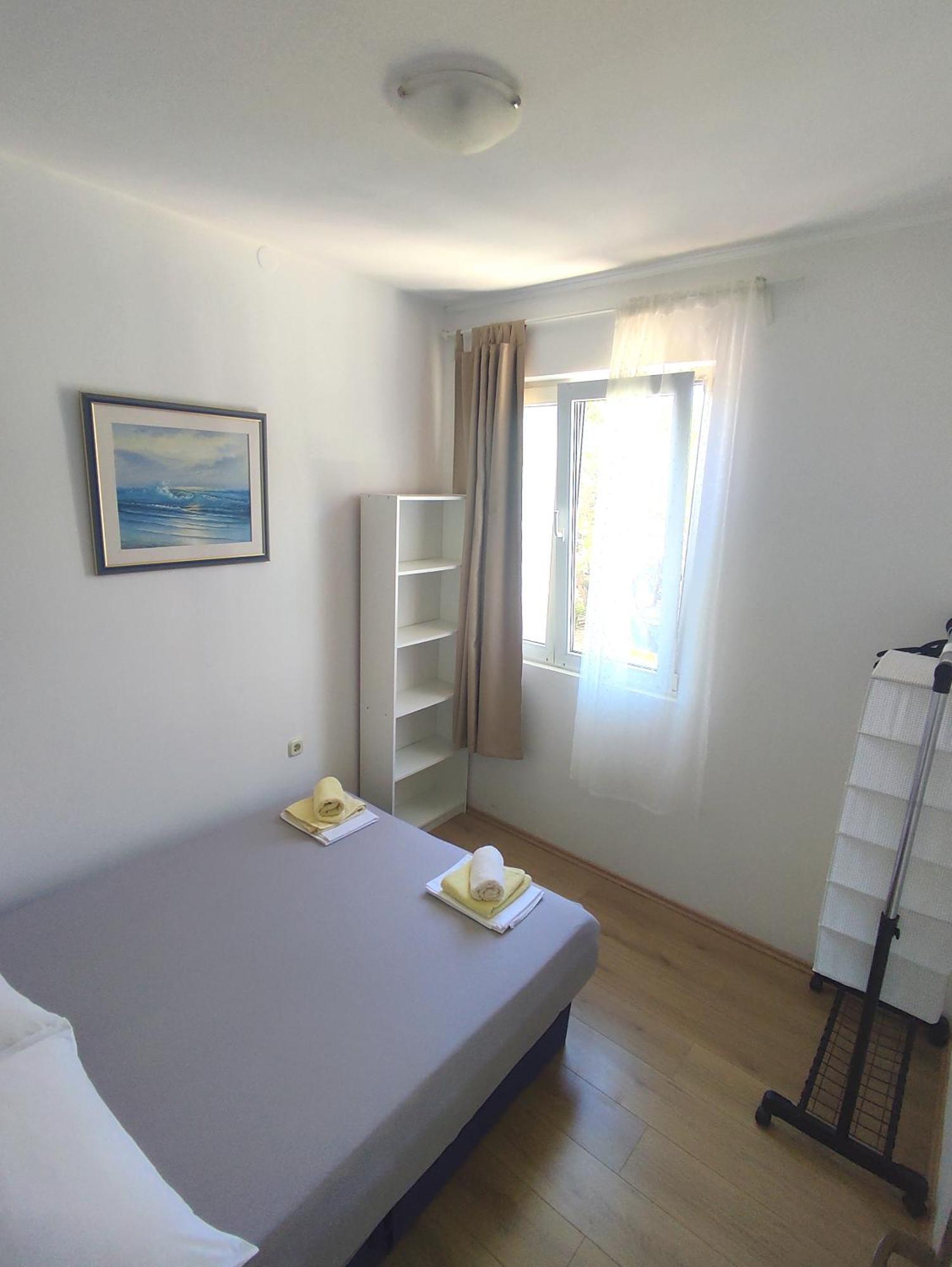 Modern Apartment With 3 Bedrooms Макарська Екстер'єр фото